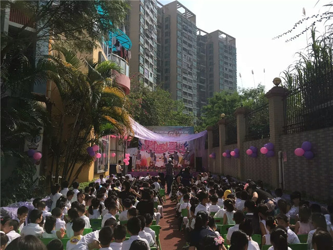 我們搭臺(tái)，家長(zhǎng)唱戲，孩子當(dāng)觀眾可好？