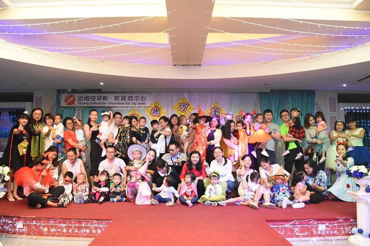 看吧！這一群舞動魔幻城堡的小精靈