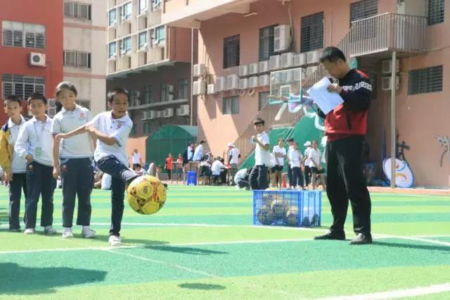 公明中英文學(xué)校:多元體育課程體系助學(xué)生個(gè)性發(fā)展 公明中英文學(xué)校:多元體育課程體系助學(xué)生個(gè)性發(fā)展